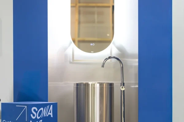 sonia-bath-accesorio-mueble-cevisama-2025-equipamiento-lavabo-inox-3 sonia-bath-accesorio-mueble-cevisama-2025-equipamiento-lavabo-inox-3